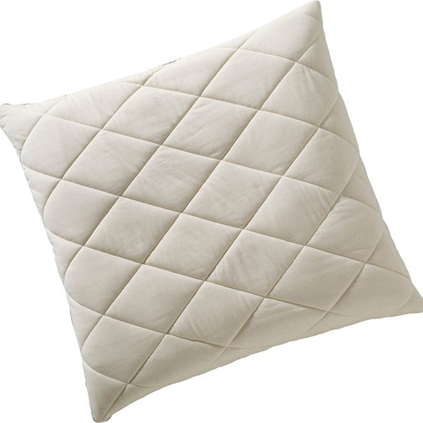 Quilted Pillow with pure new wool balls